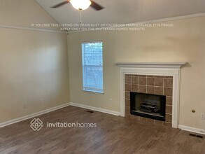 7339 Essex Dr in Douglasville, GA - Foto de edificio - Building Photo