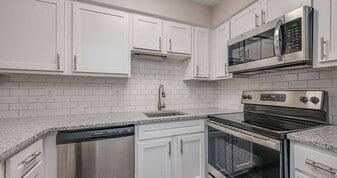 Ashton at Oyster Point in Newport News, VA - Building Photo