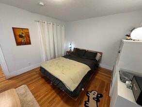 5-7 Blake St. Unit 4, Unit 4 in Cambridge, MA - Foto de edificio - Building Photo