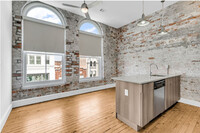 219 West Broughton in Savannah, GA - Building Photo - Building Photo