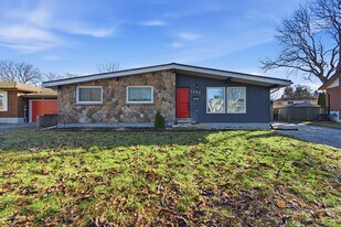 4206 Glenayr Ave in Niagara Falls, ON - Building Photo