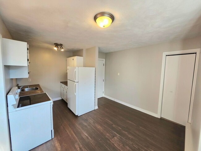 242-242 Duke St in Saint John, NB - Building Photo - Building Photo