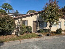 604 35th Ave N in Myrtle Beach, SC - Building Photo