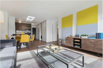 420 W Belmont Ave in Chicago, IL - Building Photo - Building Photo