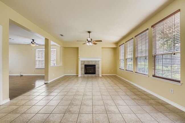 908 Reveille Rd, Unit 01-041B-A in Fort Worth, TX - Building Photo - Building Photo