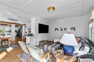 17 West St in Newport, RI - Building Photo - Building Photo