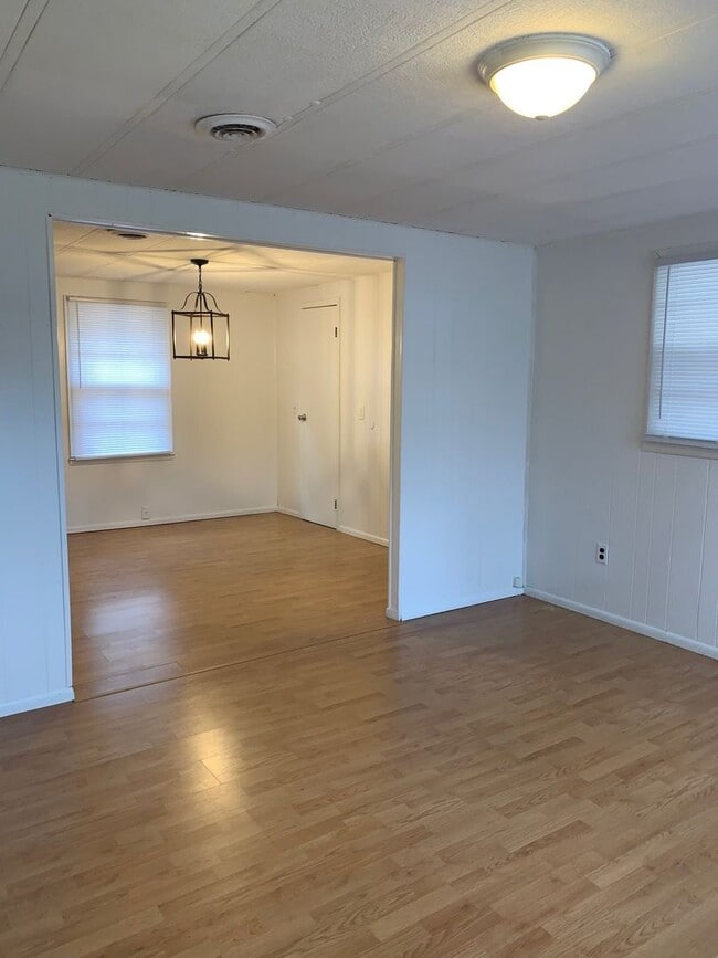 709 Lee Rd in Hinesville, GA - Building Photo - Building Photo