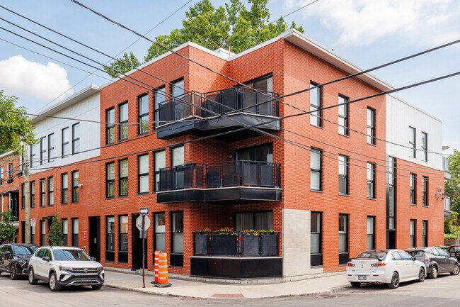 3713 Sainte Émilie Rue in Montréal, QC - Building Photo - Building Photo