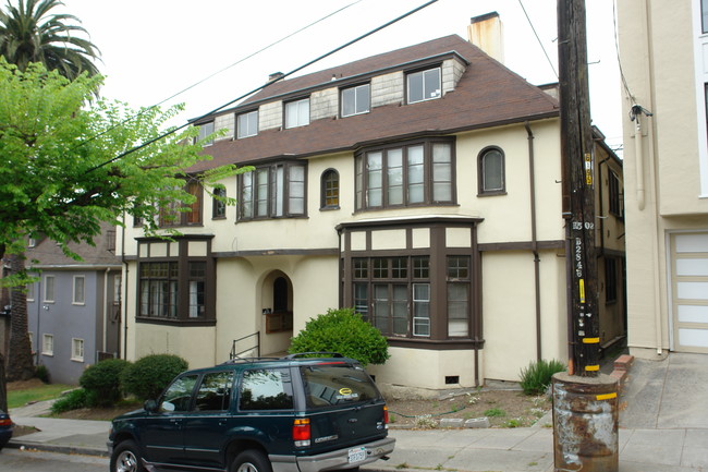 2317 Le Conte Ave in Berkeley, CA - Building Photo - Building Photo