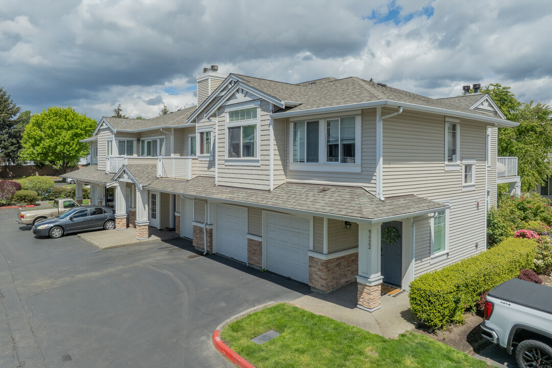 Windward Cove in Kent, WA - Foto de edificio