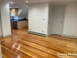 99 Glenville Ave, Unit 4 in Boston, MA - Building Photo - Building Photo