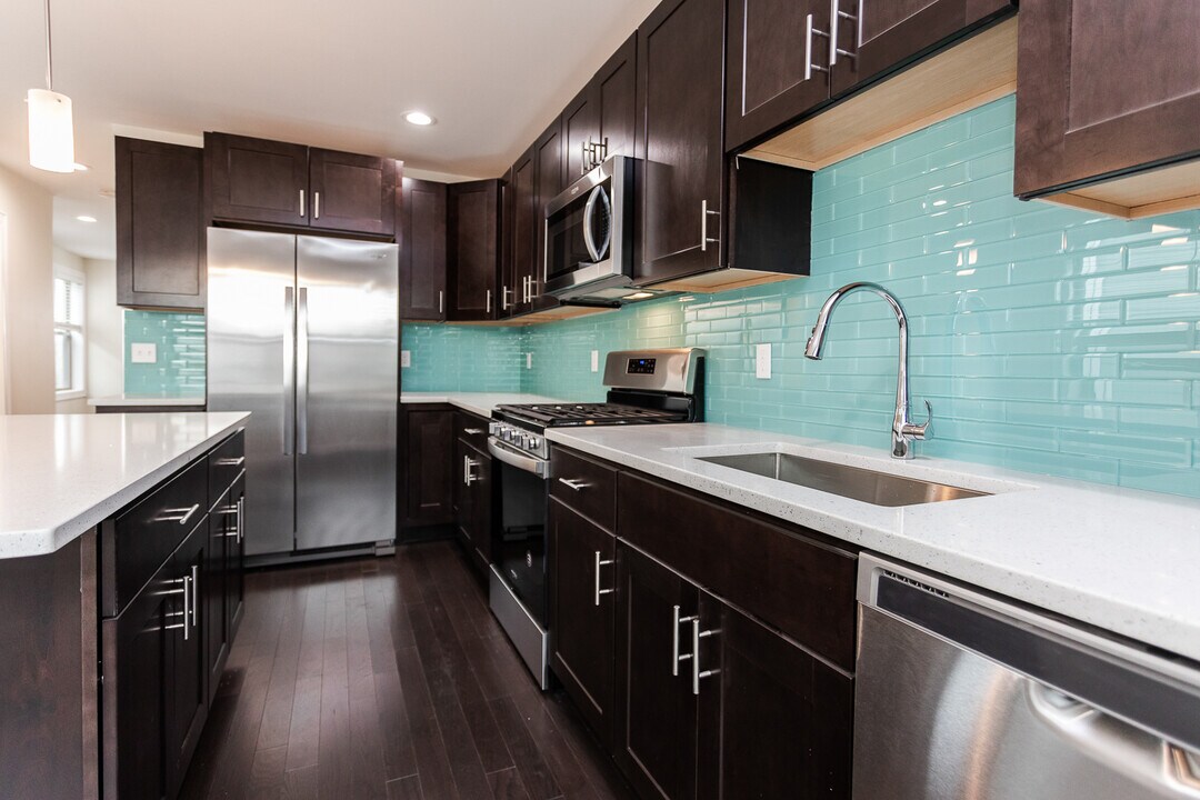 477 Fulton St, Unit F in Medford, MA - Foto de edificio