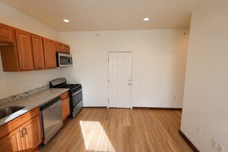 100 Seaver St in Boston, MA - Building Photo - Building Photo