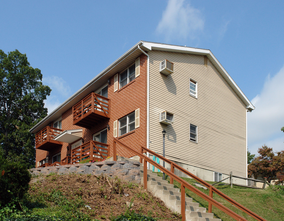 18th Street Apartments in Allentown, PA - Building Photo