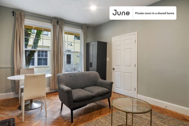 Room in Shared 7 bed/2.5 bath home, Unit F in Cambridge, MA - Foto de edificio - Building Photo