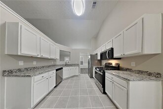 775 James Ridge Dr in Lawrenceville, GA - Building Photo - Building Photo