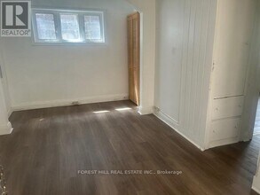 398-398 Spadina Rd in Toronto, ON - Building Photo - Building Photo
