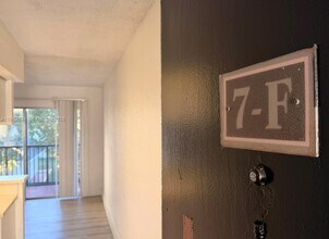 4535 Treehouse Ln in Tamarac, FL - Building Photo - Building Photo