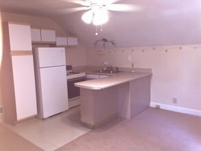 3145 Parthenon Ave, Unit B in Nashville, TN - Building Photo - Building Photo