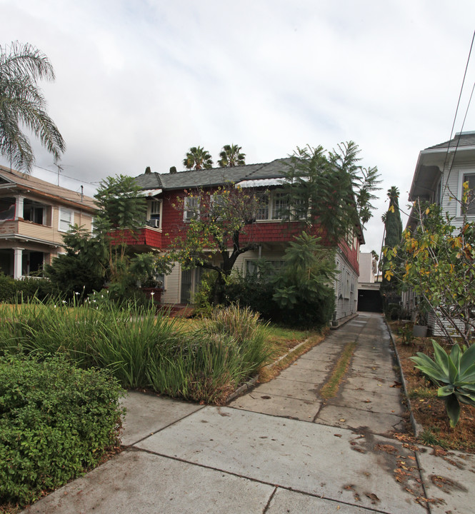 1834 Franklin Ave in Los Angeles, CA - Building Photo