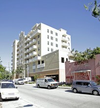 119 SW 6th Ave in Miami, FL - Building Photo - Building Photo