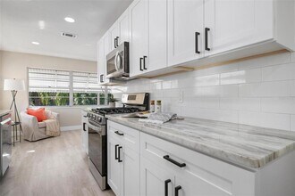 5217 81st St N in St. Petersburg, FL - Building Photo - Building Photo