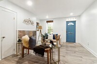 645 Stirling St photo'