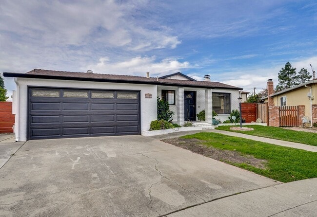 36235 Landes Pl in Newark, CA - Building Photo - Building Photo