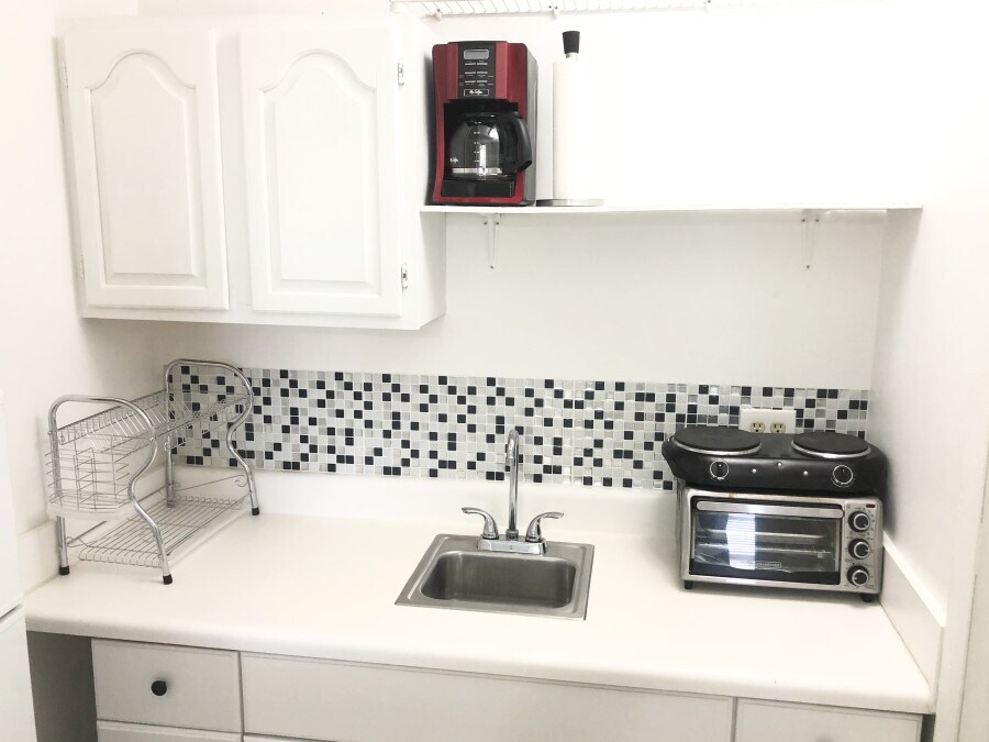 751 Pine Dr in Pompano Beach, FL - Building Photo