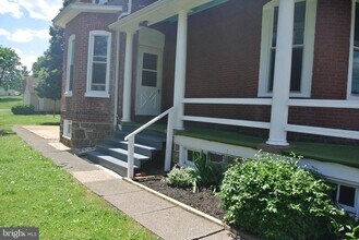 330 Broad St in Spring City, PA - Building Photo - Building Photo