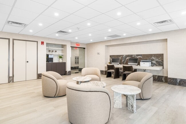 Northampton Crossing Apartments and Townhomes in Mount Holly, NJ - Foto de edificio - Building Photo