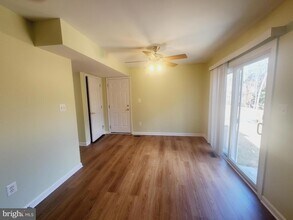 829 Redwood Trail, Unit 418 in Crownsville, MD - Building Photo - Building Photo