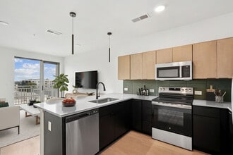 Westerly House in Nashville, TN - Foto de edificio - Building Photo