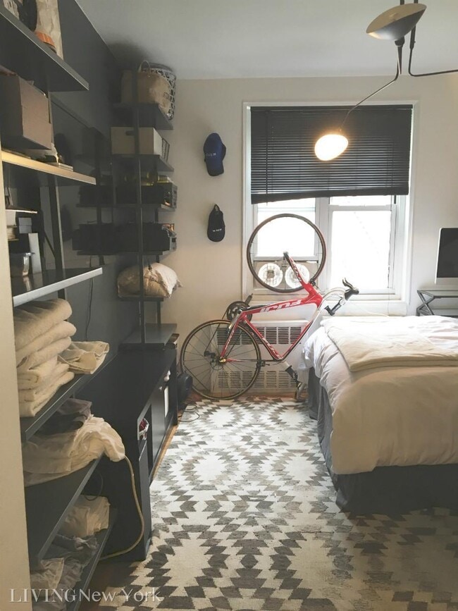 property at 319 W 29th St