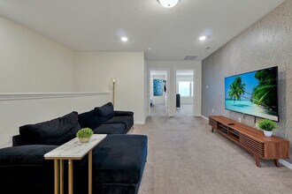 7435 Oakmoss Loop in Davenport, FL - Building Photo - Building Photo