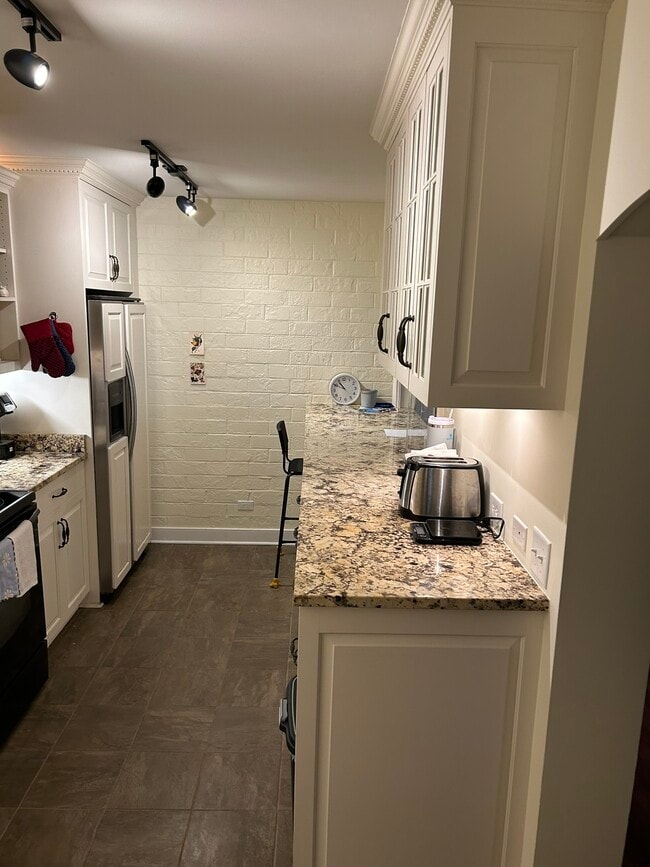 1800 Jefferson Park Ave, Unit Unit 49 in Charlottesville, VA - Building Photo - Building Photo