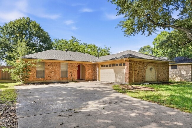 property at 810 Sunnybrook Ln