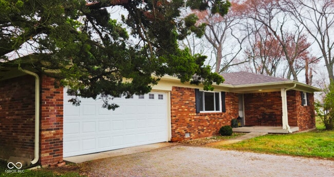 9502 E 600 S in Zionsville, IN - Building Photo - Building Photo