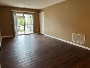 664 Materdie Ln in Florissant, MO - Building Photo - Building Photo
