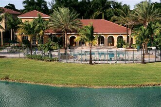 4756 W Atlantic Blvd in Margate, FL - Building Photo - Building Photo