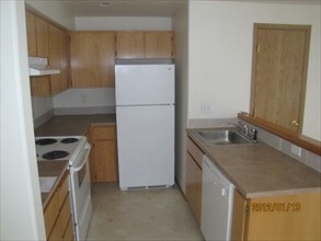 8314 SE Yamhill St-Unit -3 in Portland, OR - Building Photo - Building Photo