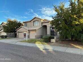 341 W Helena Dr in Phoenix, AZ - Building Photo - Building Photo