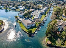 16 Beach Ln in Crystal River, FL - Building Photo