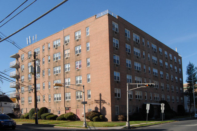 Pingry Arms in Plainfield, NJ - Building Photo - Building Photo