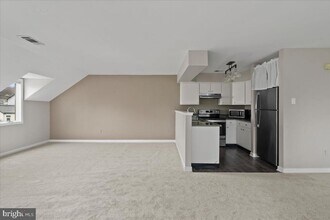 1 Center St in Doylestown, PA - Building Photo - Building Photo