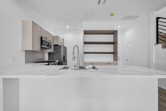 15000 S Richmond Ave in Houston, TX - Building Photo - Building Photo