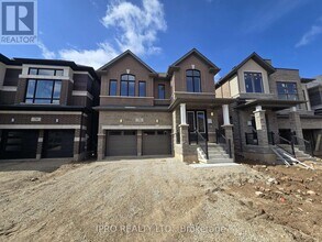 76 Player Dr in Erin, ON - Building Photo - Building Photo