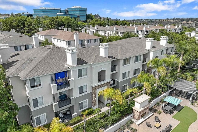 Cambridge Park in San Diego, CA - Foto de edificio - Building Photo