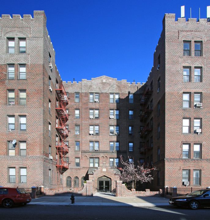 7602 21st Ave in Brooklyn, NY - Building Photo