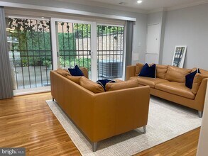 602 H St SW in Washington, DC - Building Photo - Building Photo